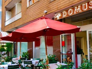 HOTEL DOMUS ***